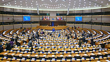 ‘Hemicycle’ Senedd Ewrop ym Mrwsel, Belgium