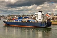 De MS Hildasay in 2016 in de haven van Aberdeen, een roro-ferry gebruikt voor vracht- en veevervoer.