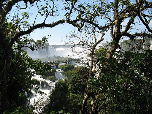 Iguazu-Wasserfaelle 02