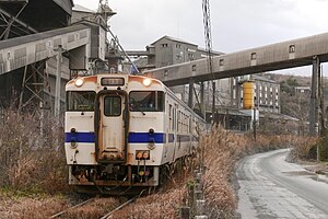 後藤寺線を走行するキハ40系気動車 （2021年12月 筑前庄内駅 - 船尾駅間）