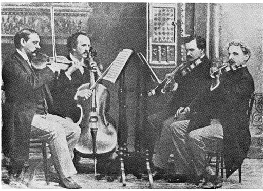 http://upload.wikimedia.org/wikipedia/commons/thumb/5/59/KneiselQuartet.jpg/512px-KneiselQuartet.jpg?uselang=th