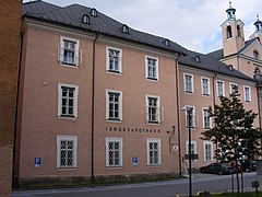 Landeskrankenanstalten Salzburg (St.-Johanns-Spital), Innere Medizin II /Landesapotheke, straßenseitig (Müllner Hauptstraße)