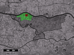 The town centre (red) and the statistical district (light green) of Brakel in the municipality of Zaltbommel.