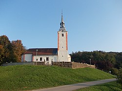 Bušeča vas, rimokatolička crkva "Žalostna mati Božja"