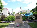 Obelisk „Pamięci Ofiar «Marszu Śmierci»” KL Stutthof usytuowany na Placu św. Józefa w Luzinie.