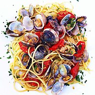 Spaghetti alle vongole của Ý