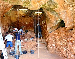 Excavacions arqueolochicas en o chacimiento d'Atapuerca