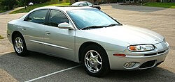 Oldsmobile Aurora (2000)