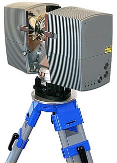 3D-laser-scanner mounted on a tripod 3D-Laserscanner on tripod.jpg
