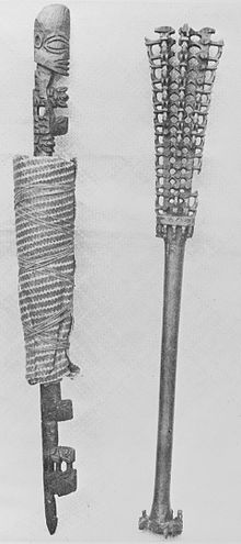 Left: Staff god (atua rakau) Right: Slab god (unu) Artifacts from the Cook Islands.jpg