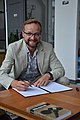 A representative of the Institute of the Estonian Language signing the manifesto