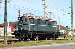 Description de l'image Attnang - Denkmallokomotive ÖBB 1045.12.JPG.
