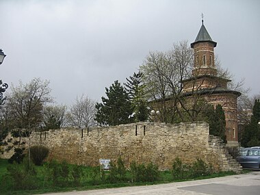 Руины первого королевского двора Ясс и церковь Святого Николая