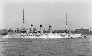 Бронепалубный крейсер «Шаслу-Лоба» типа «Фриан» на Гудзоне