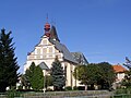 Kirche der Auffindung des hl. Kreuzes mit Pfarrhaus