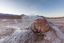 Geysir El Tatio am Fuß des gleichnamigen Vulkans in Chile in der Región de Antofagasta