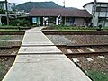 地下通路出口から駅舎を見る（2006年7月）