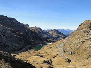 Il lago visto dal sentiero per il Passo di Aviasco