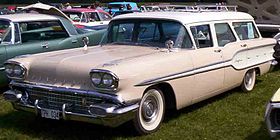 Pontiac Chieftain Safari 1958.jpg