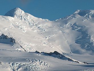 Blick von der Bransfieldstraße auf den Shipka Saddle