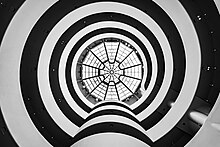 The skylight in the center of the museum Solomon R. Guggenheim Museum skylight.jpg