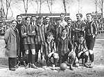 L'équipe du Stade helvétique lors de la finale du championnat de France 1913.