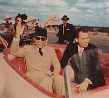 Sukarno and Nixon in 1956. Sukarno and Richard Nixon, Presiden Soekarno di Amerika Serikat, p12.jpg