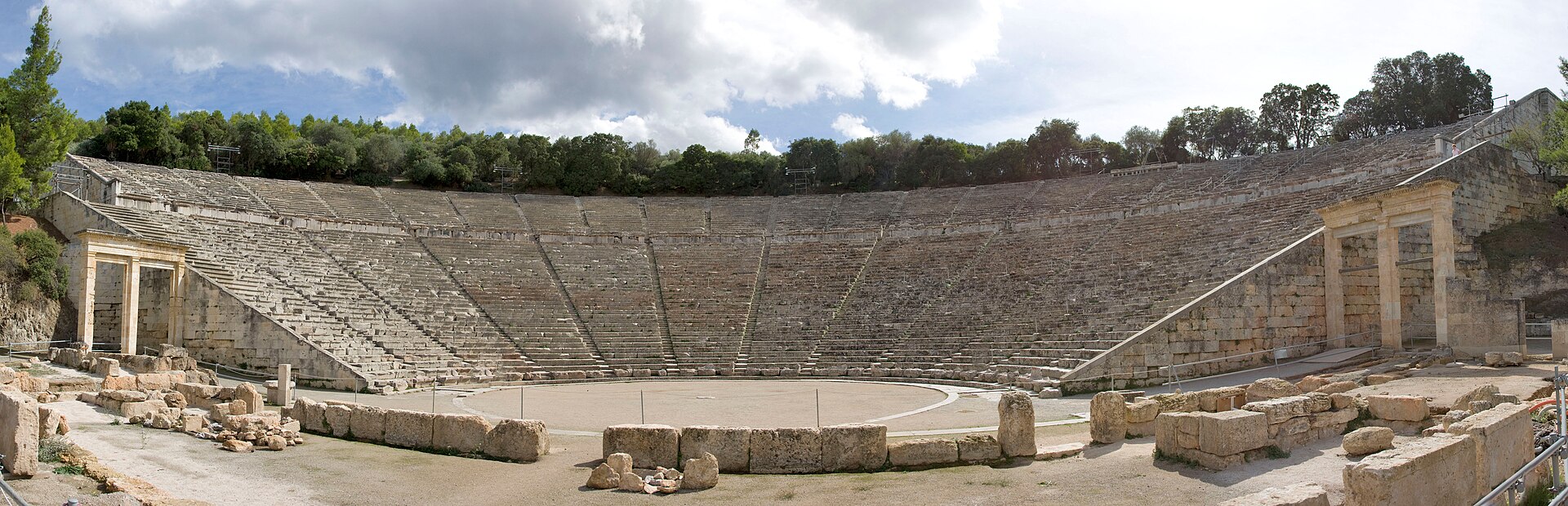 http://upload.wikimedia.org/wikipedia/commons/thumb/5/5a/Theatre_of_Epidaurus_1.jpg/1920px-Theatre_of_Epidaurus_1.jpg