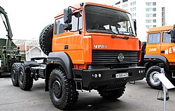 Ural-63704 auf einer Messe (2010)