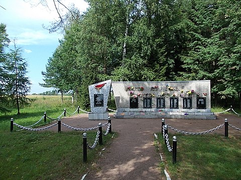 Памятник дружногорцам, погибшим в Великую Отечественную войну