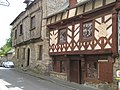 Deux maisons en pans de bois