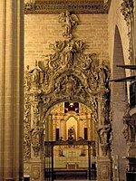 Portada barroca de la capilla de San Carlos Borromeo