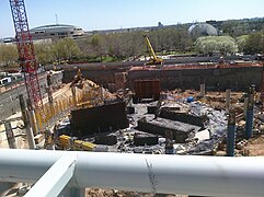 La construcción de Devon Tower en marzo de 2010.