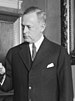 Эрнест Ли Янке - помощник министра обороны США в 1930 году. Jpg