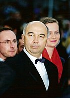 Vänster: Gérard Jugnot, 1997 (filmens "Félix"). Höger: Christian Clavier, 2003 ("Jean-Jacques").
