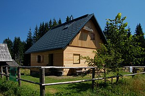 Hütte ober der Arichwand Koča nad Arihovo pečjo