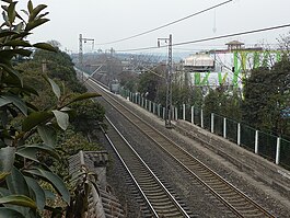 Гледайки от Змийския хълм към Костенурковия хълм по протежение на железопътната линия - P1040888.JPG