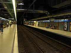 The station's line L5 platforms
