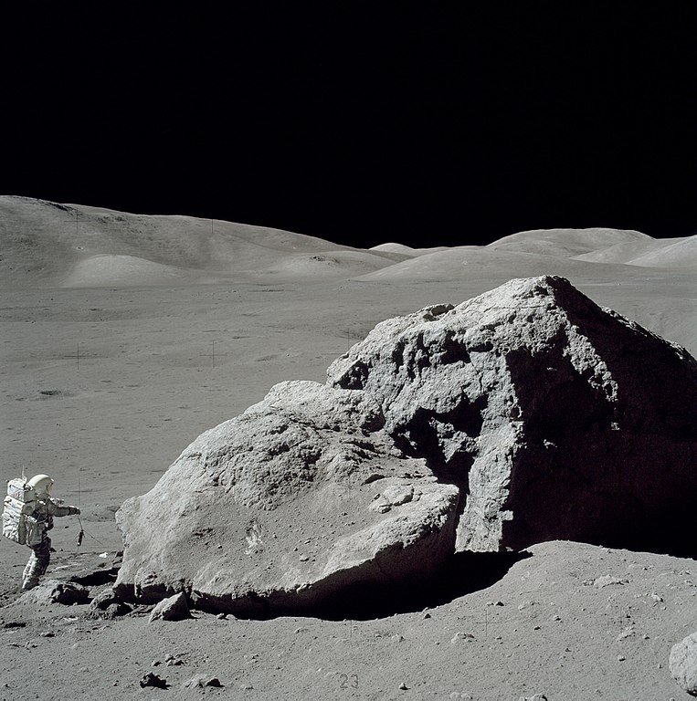 763px-Moon-apollo17-schmitt_boulder.jpg