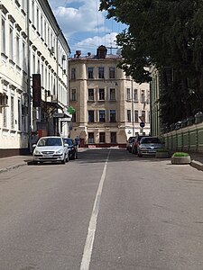 Большой Козловский переулок. Вид на перекрёсток с Боярским переулком.