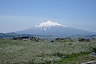 Mount Iwaki (14539484158).jpg