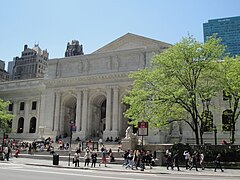 Публичная библиотека Нью-Йорка, май 2011.JPG