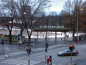 Blick auf das Eingangstor zum Östermalms IP