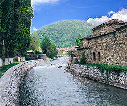 Řeka Pena u tureckých lázní v Tetovu