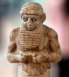 Sumerian dignitary, Uruk, circa 3300-3000 BCE. National Museum of Iraq. Priest-king from Uruk, Mesopotamia, Iraq, c. 3000 BCE. The Iraq Museum.jpg