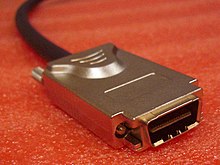 Imatge d'un cable Infiniband CX4