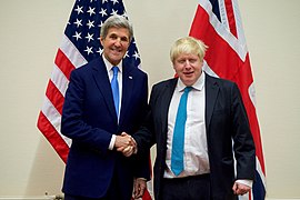 Johnson a americký ministr zahraničí John Kerry v prosinci 2016