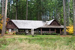 Silver Falls Lodge-okcidente alteco - Oregon.jpg