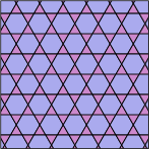 Denna tesselation består av liksidiga trianglar och liksidiga sexhörningar och kan därför inte vara isoedral, däremot är alla kanter respektive hörn inbördes lika och således är den både isotoxal och isogonal.