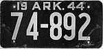 Номерной знак Арканзаса 1944 года 74-892.jpg